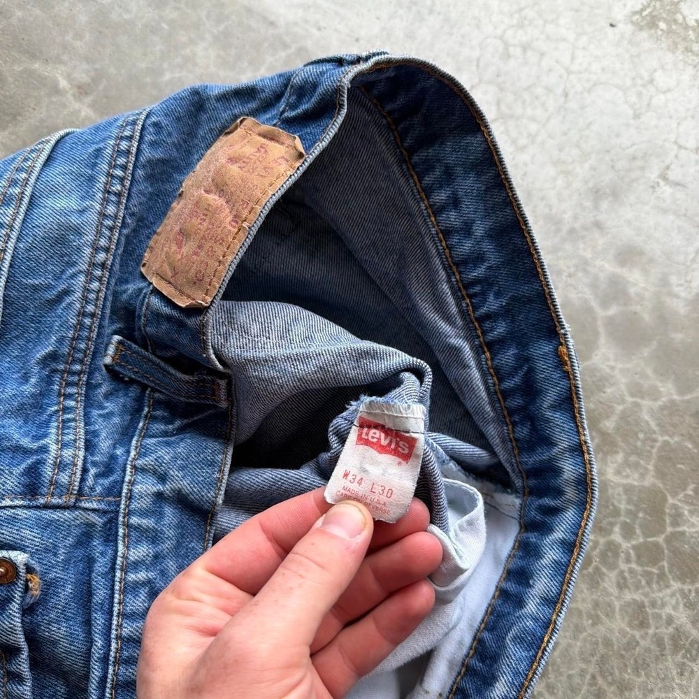Vintage 90's Levi's 505 0217 80's Denim jeans straight fit Measures 33x29" - Picture 3 of 8